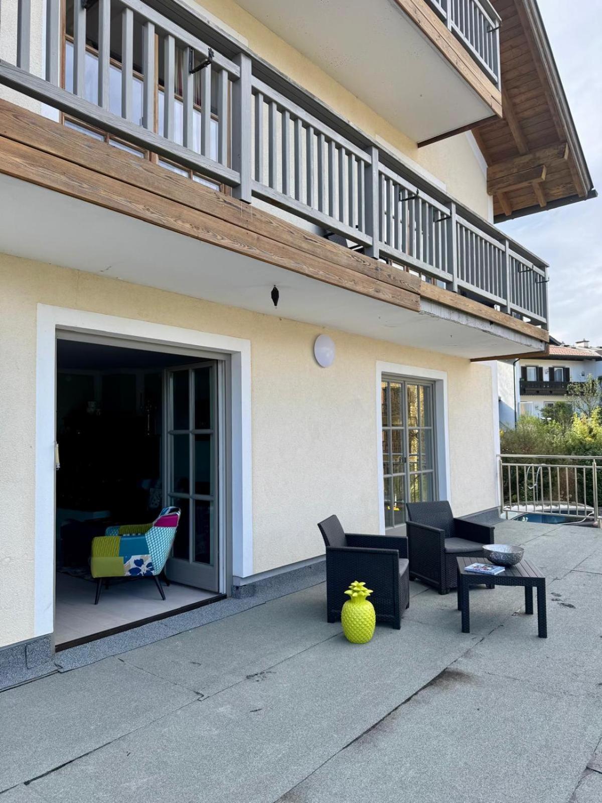 Liva Living, Mit Berg- Und Seeblick, Grosse Terrassen Apartamento *